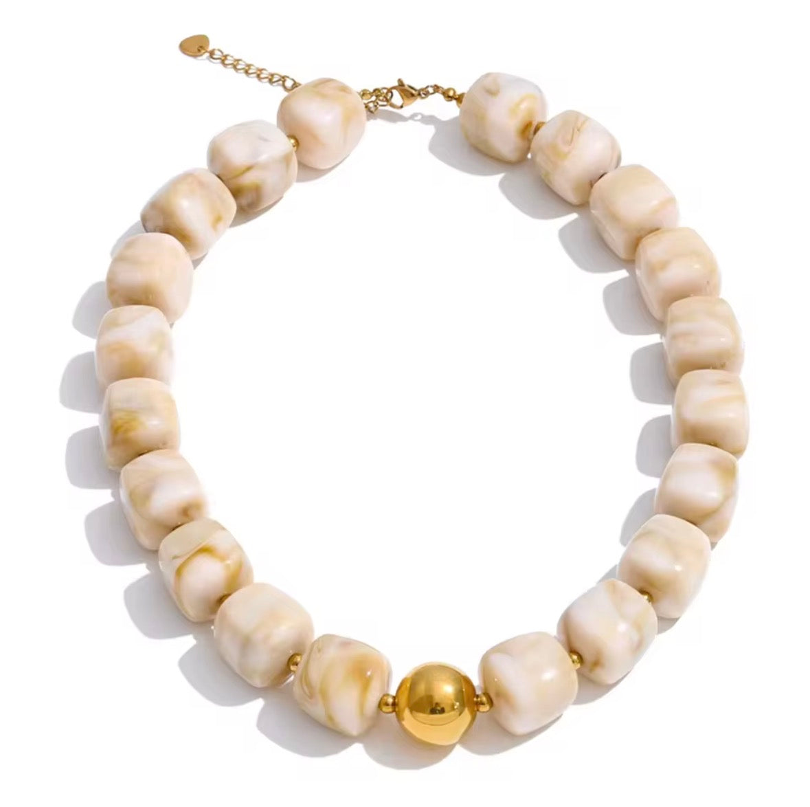 Tropi  Cream Necklace
