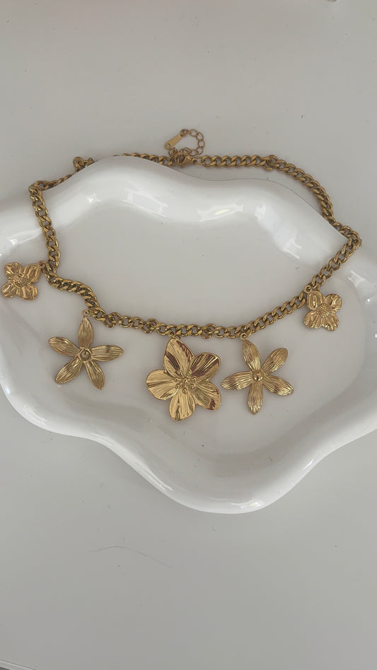 Multi charm flower Necklace