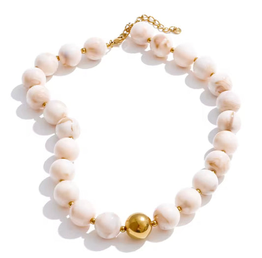 Chicle Necklace Cream