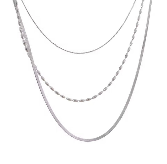 Vela Necklace Silver