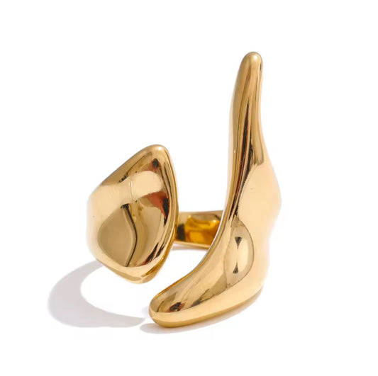 Antonela gold rings